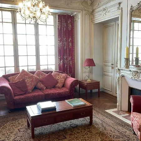 Manoir Sainte Cecile Mademoiselle Bed & Breakfast
