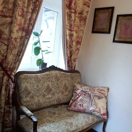 Manoir Sainte Cecile Mademoiselle Bed & Breakfast *